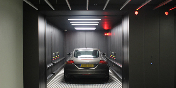 MKS Elevator automobile lift with advanced safety and space-saving design.